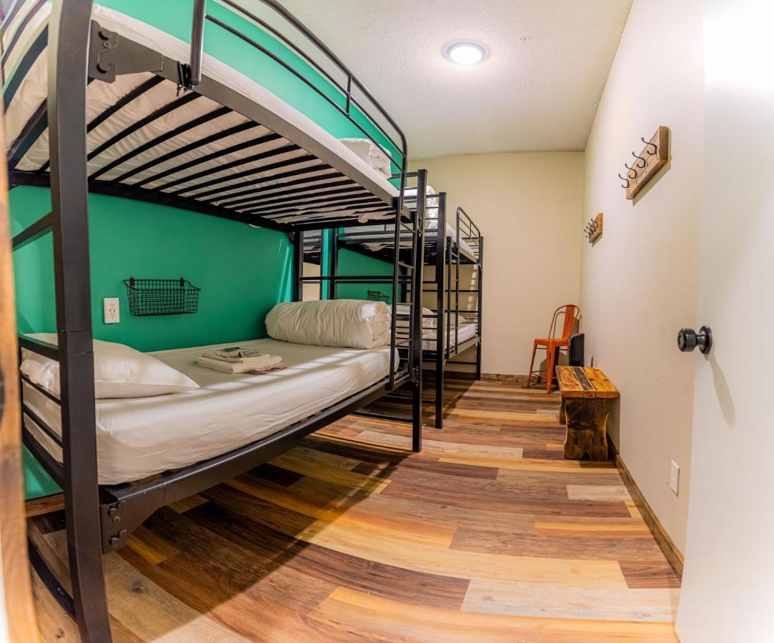 אנקונדה Pintler'S Portal Hostel מראה חיצוני תמונה
